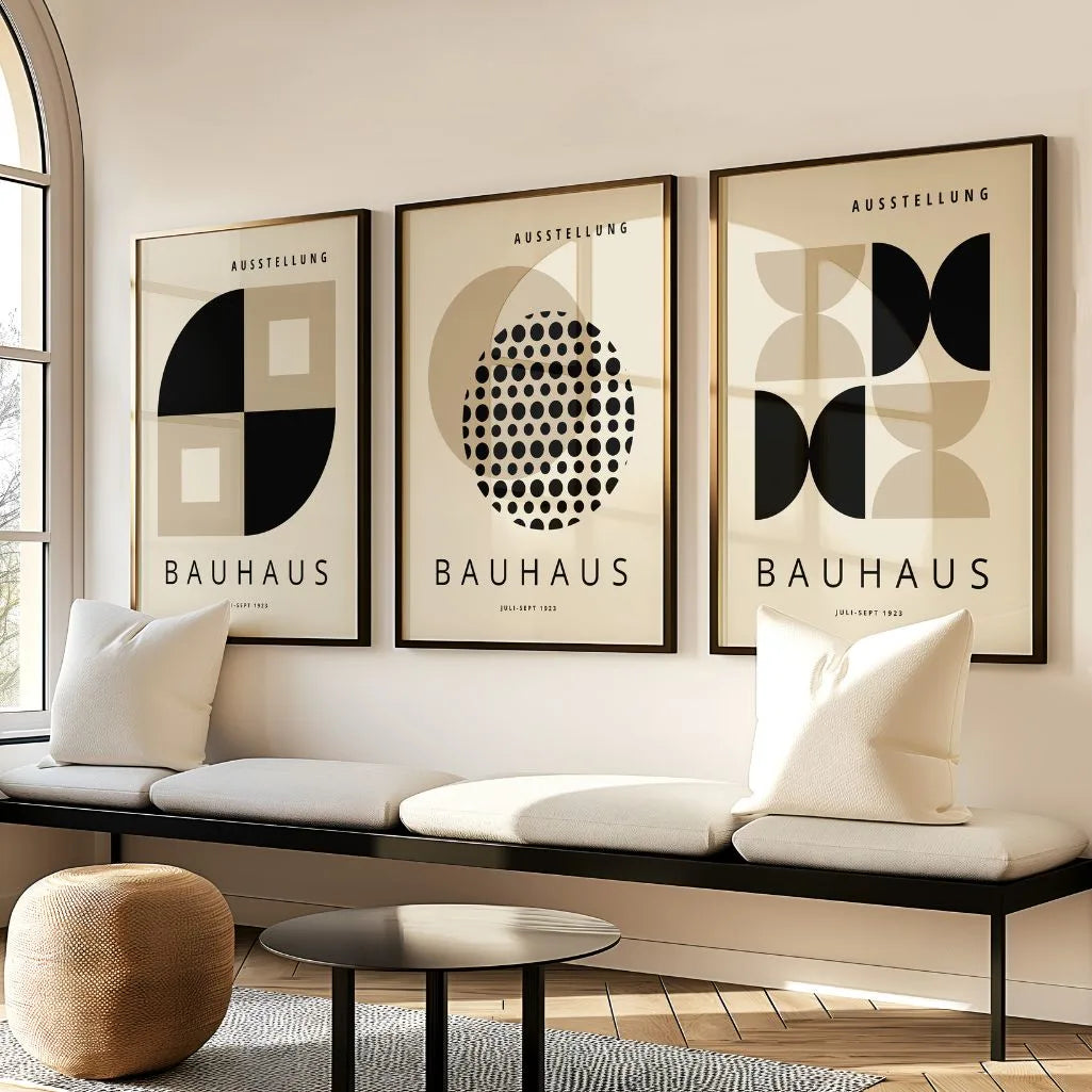Bauhaus-Poster – Set aus 3 Stück „Beiger Kontrast Weimar“
