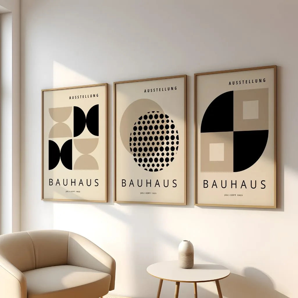 Bauhaus-Poster – Set aus 3 Stück „Beiger Kontrast Weimar“
